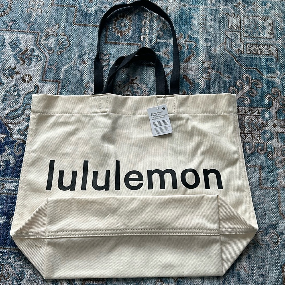 Lululemon bag